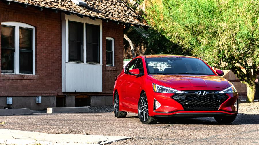  Hyundai Elantra Sport (AD) 2018 года  (NA) (фото 9 из 28)